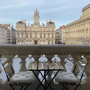 Appartement Grand Balcon Place Des Terreaux France